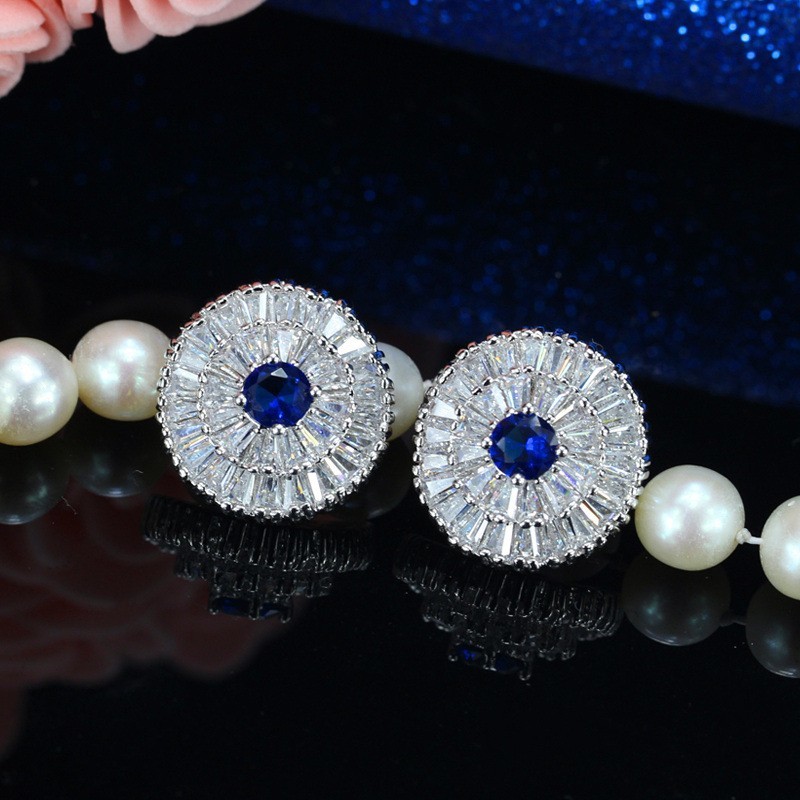 Fashion CZ Earring Studs Cartilage Earring for Women Copper CZ Zircon Leaf Small Stud Earring Piercing Jewelry Gif