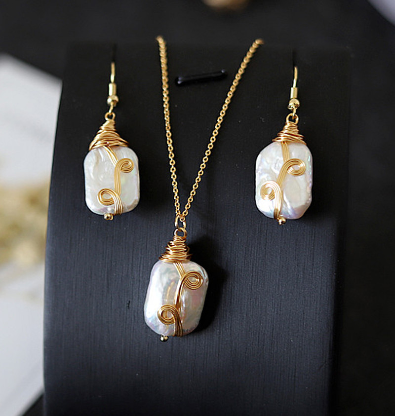 Fashion Freshwater Baroque Pearl Necklace For Women Baroque Pearl Metal Charm Pendants Choker Neaclace Jewerly Set