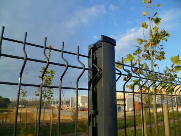 Pvc Coated Gardening 5mm Welded Wire Mesh Fencing Long Lasting Structure
