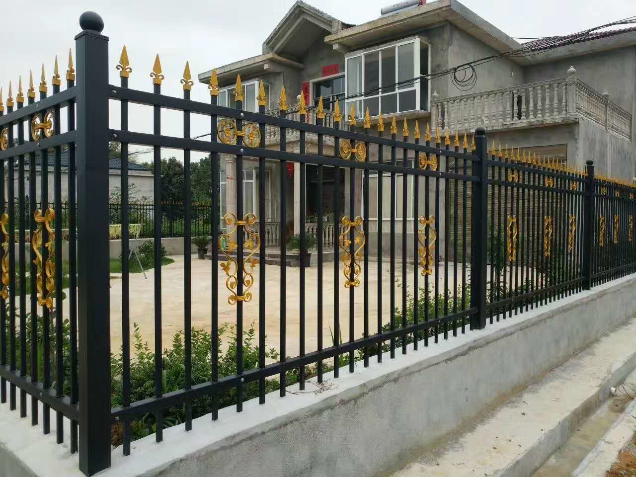 2.0M Length Pool tubular steel fence Easy To Install And Maintain Black Or Customized Color Option
