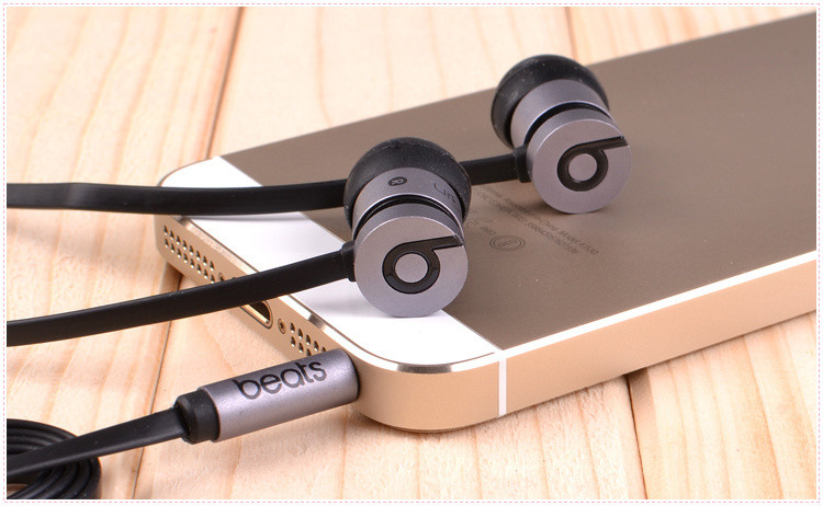 Beats by Dr. Dre UrBeats In-Ear Earbud Headphones With ControlTalk - Space Gray made in china grgheadsers.com