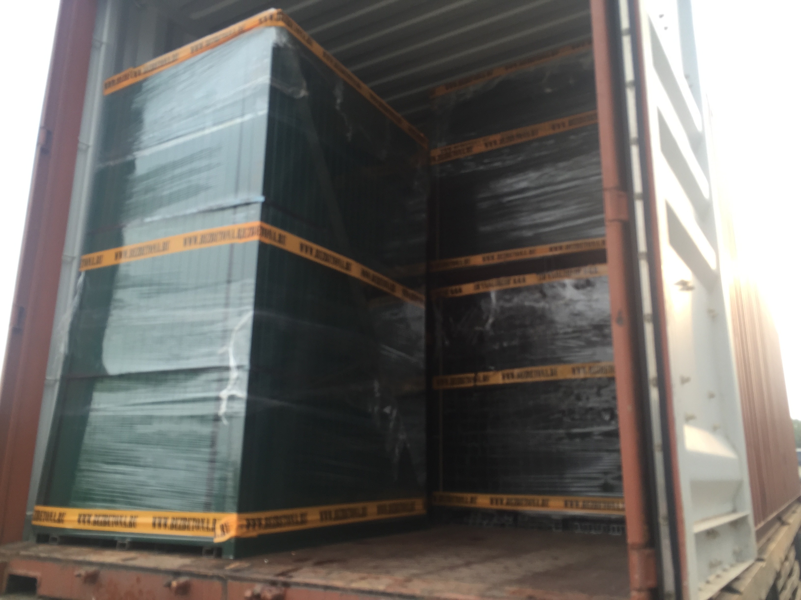 50*100 welded galvanized pvc coated wire mesh fence for backyard