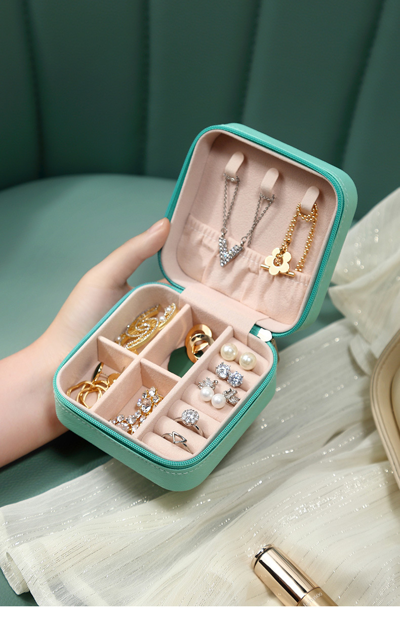 ODM Blue Velvet Jewelry Gift Boxes Bulk Storage for Earring Bracelet Necklace Ring 10x10