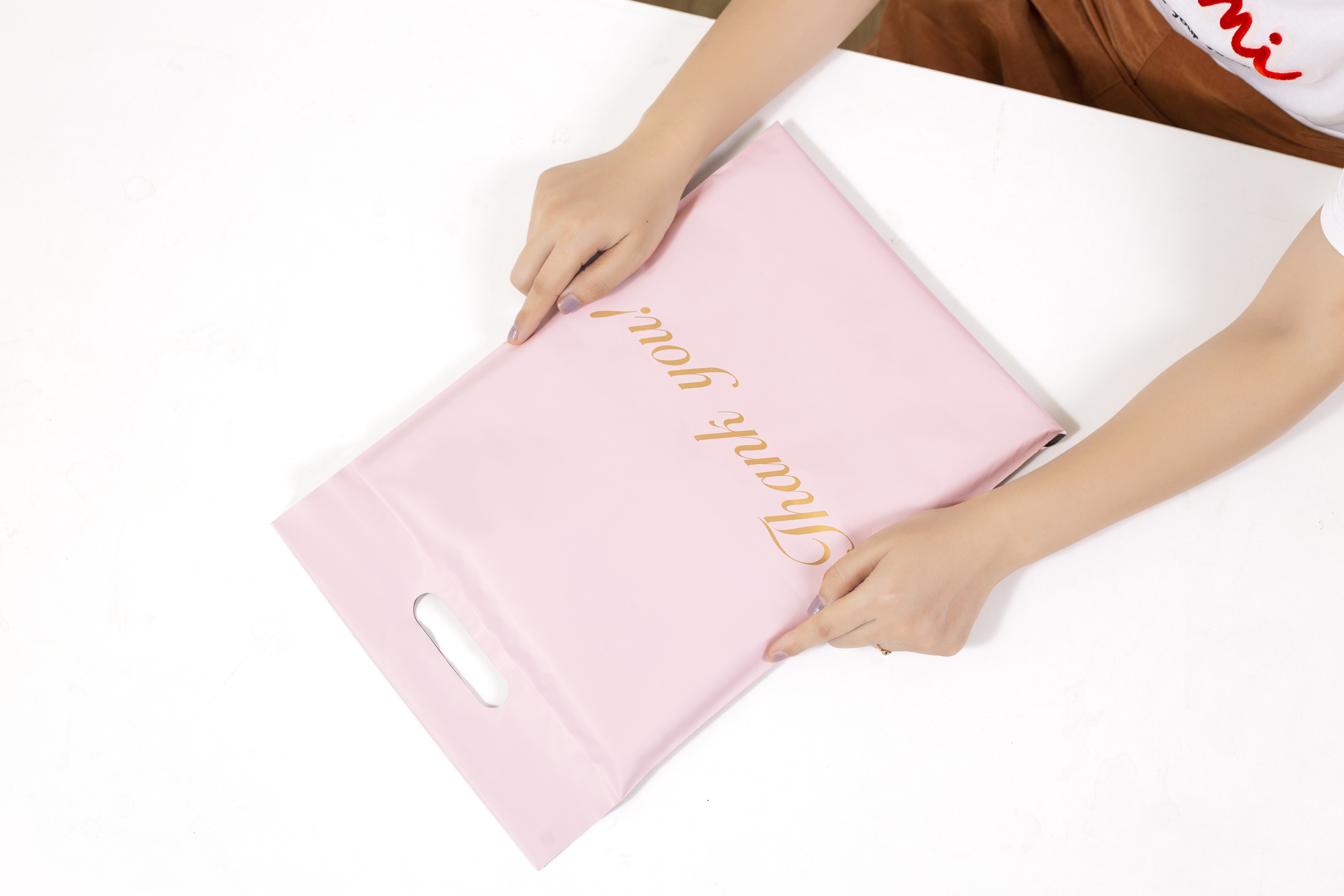 Pink Matte Poly Mailer Bubble Wrap 19x24'' Self Adhesive