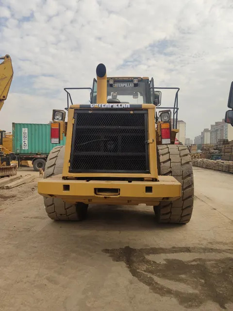 Used CAT980G loader, discounted price for large loaders