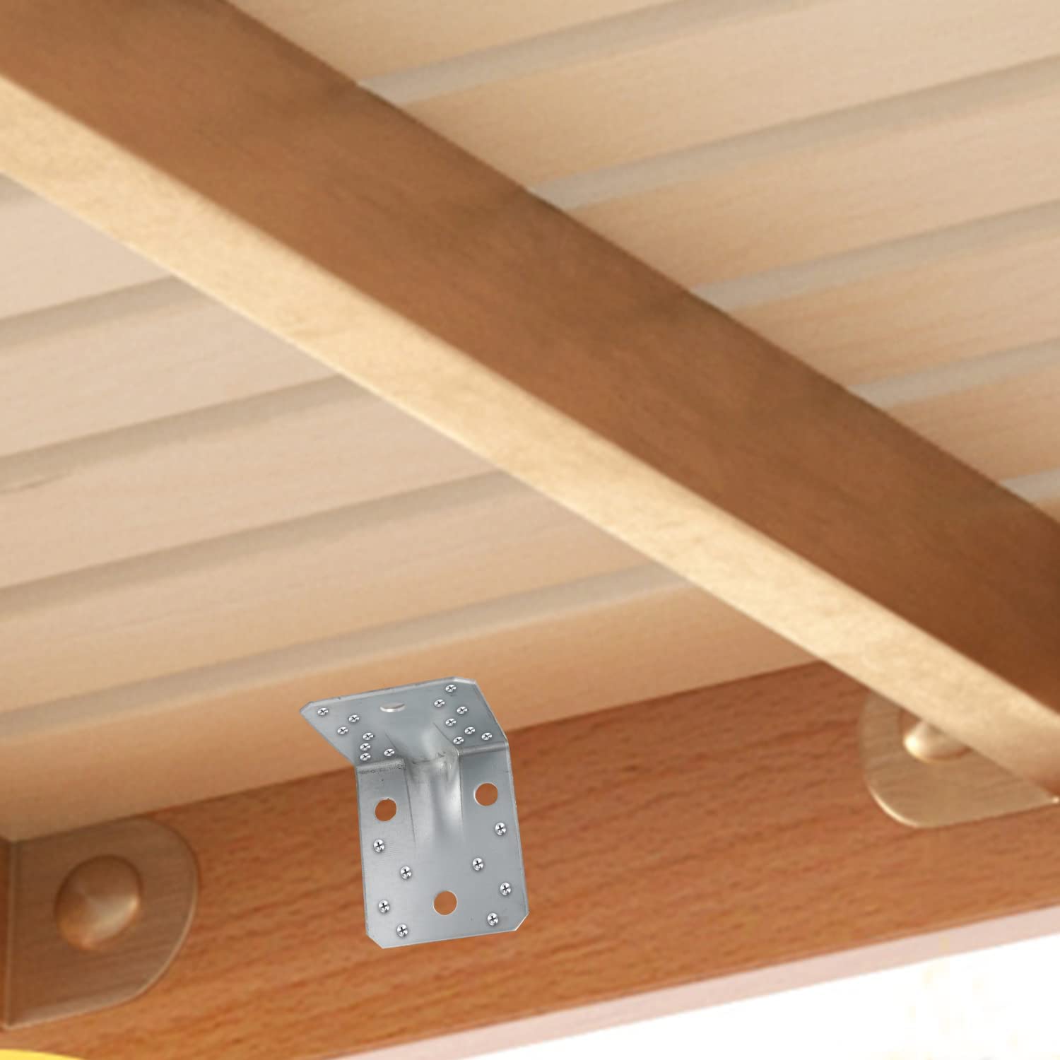 Hardware Timber Connectors Galvanized Steel Corner Brackets Weighing 36.4g
