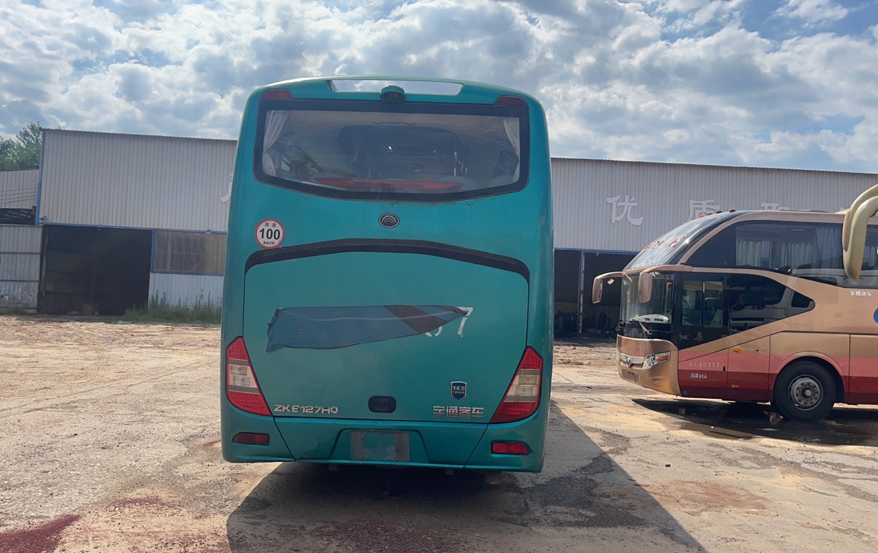 65 Seats Used Coach Bus with Euro 3 Emission Standard and Manual Transmission Type