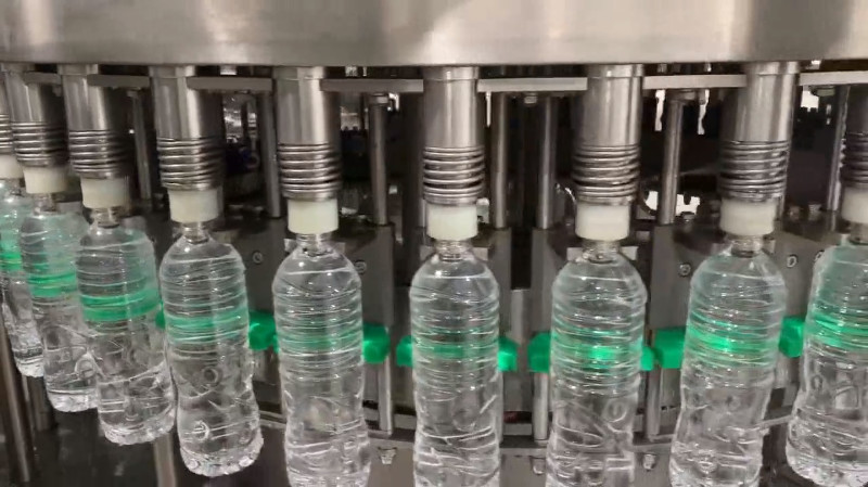 Plastic Bottle Rinsing Machine Pet Beverage Drinking Water Capping Machine