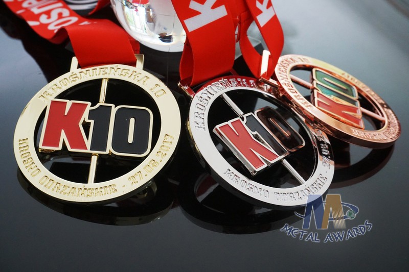 Spinning And Rotating Bespoke 10K Metal Award Medals For Maration , Sports Events