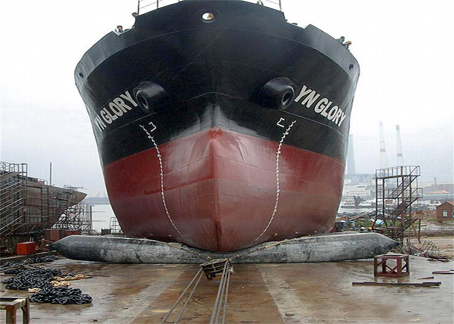 Flexible Salvage Heavy Lifting Ship Launching Airbags Safe Efficient Operation