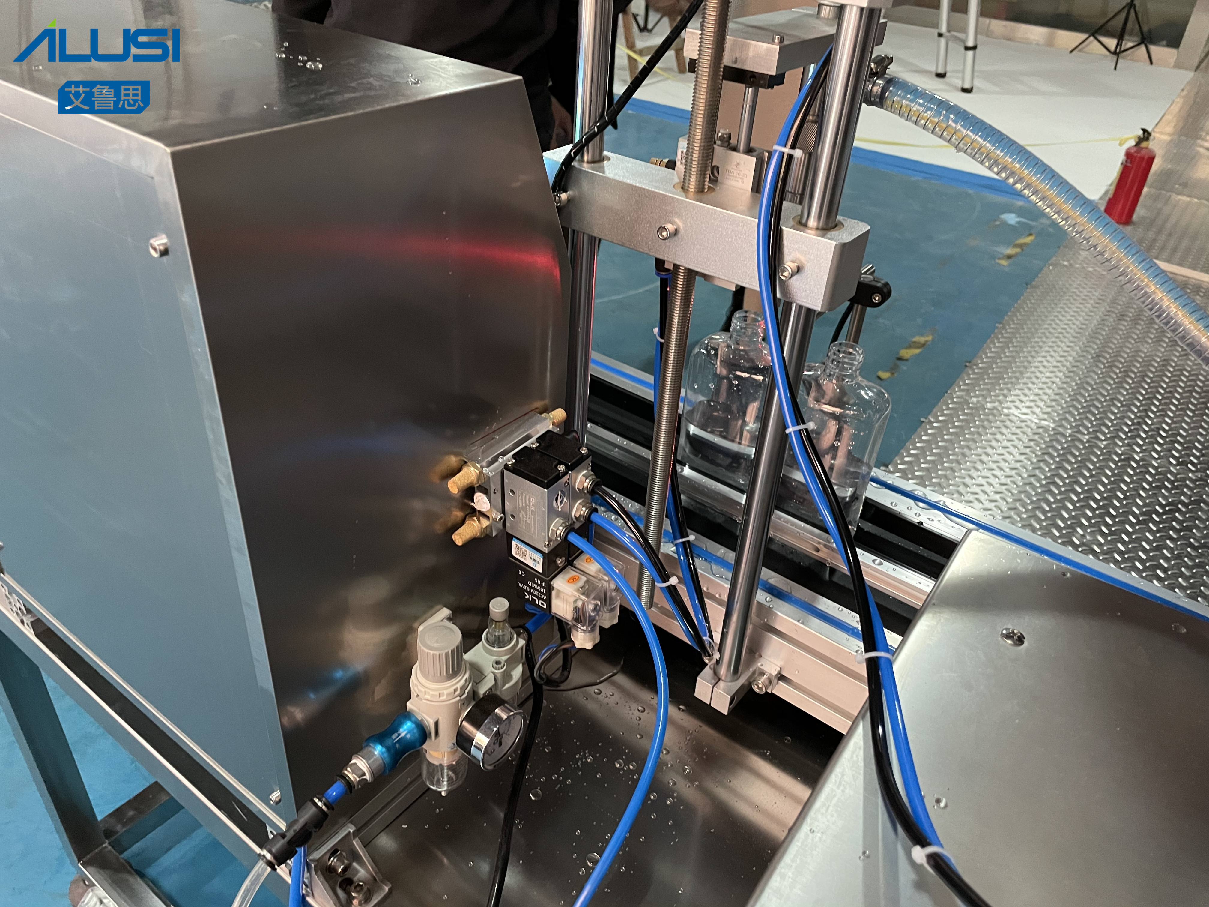 Automatic Peanut Butter Viscous Liquid Filling Machine Pneumatic Piston Type