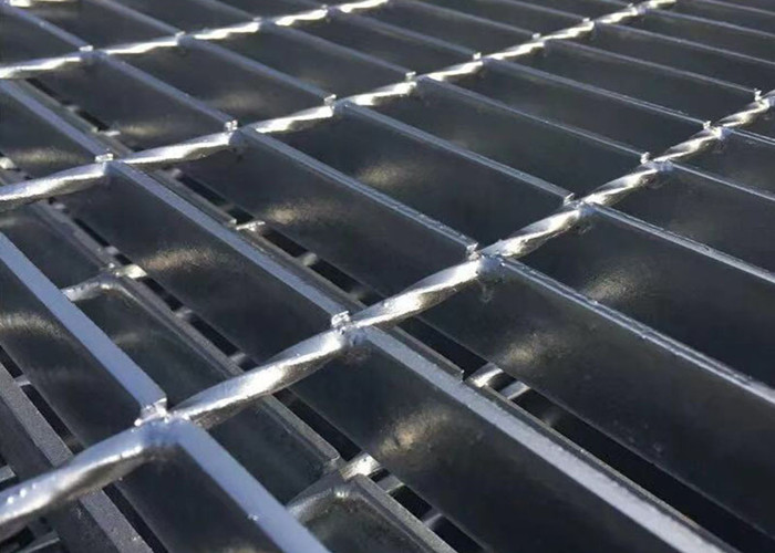 Hot Dip Galvanized Steel Walkway Grating 6mm Thickness Anti Theft
