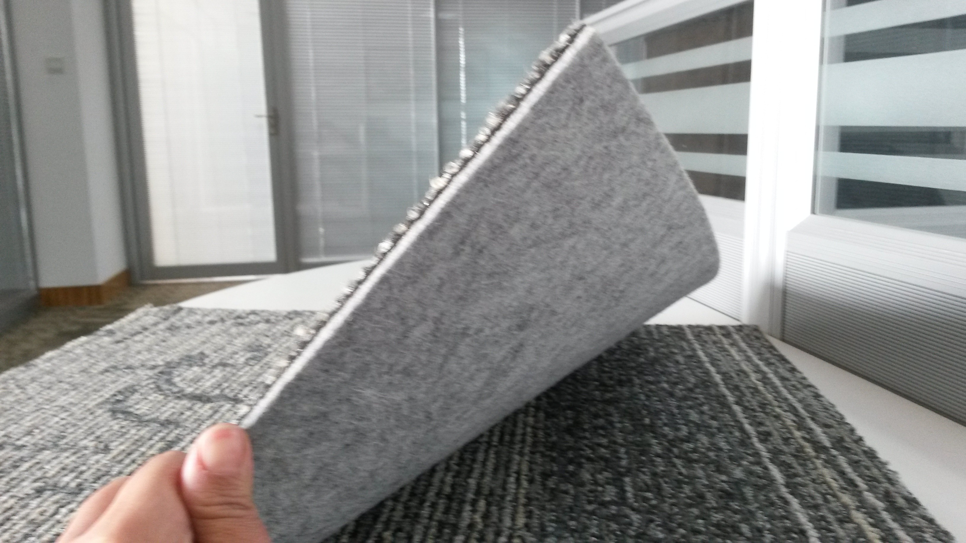 loop pile carpet tiles for office or other indoor spaces PP material with Cushion