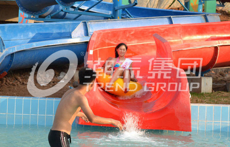 Exciting Holiday Resort Combination Spiral Water Slides for Swimming Pool