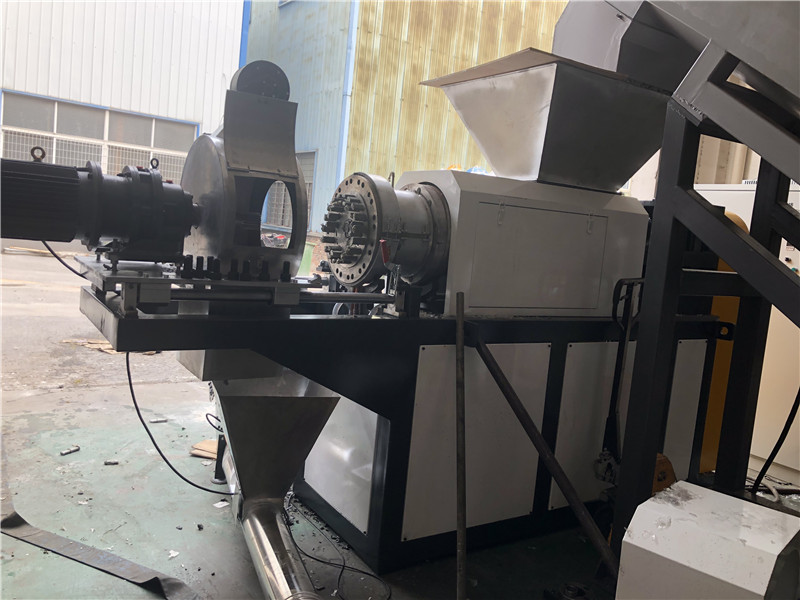 300-1000kg/H Plastic Pelletizing Machine Dewatering Line