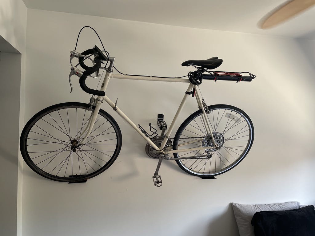 Secure Bike Pedal Suspension Rack for E-Bikes and MTB Road Bikes Black Steel Material