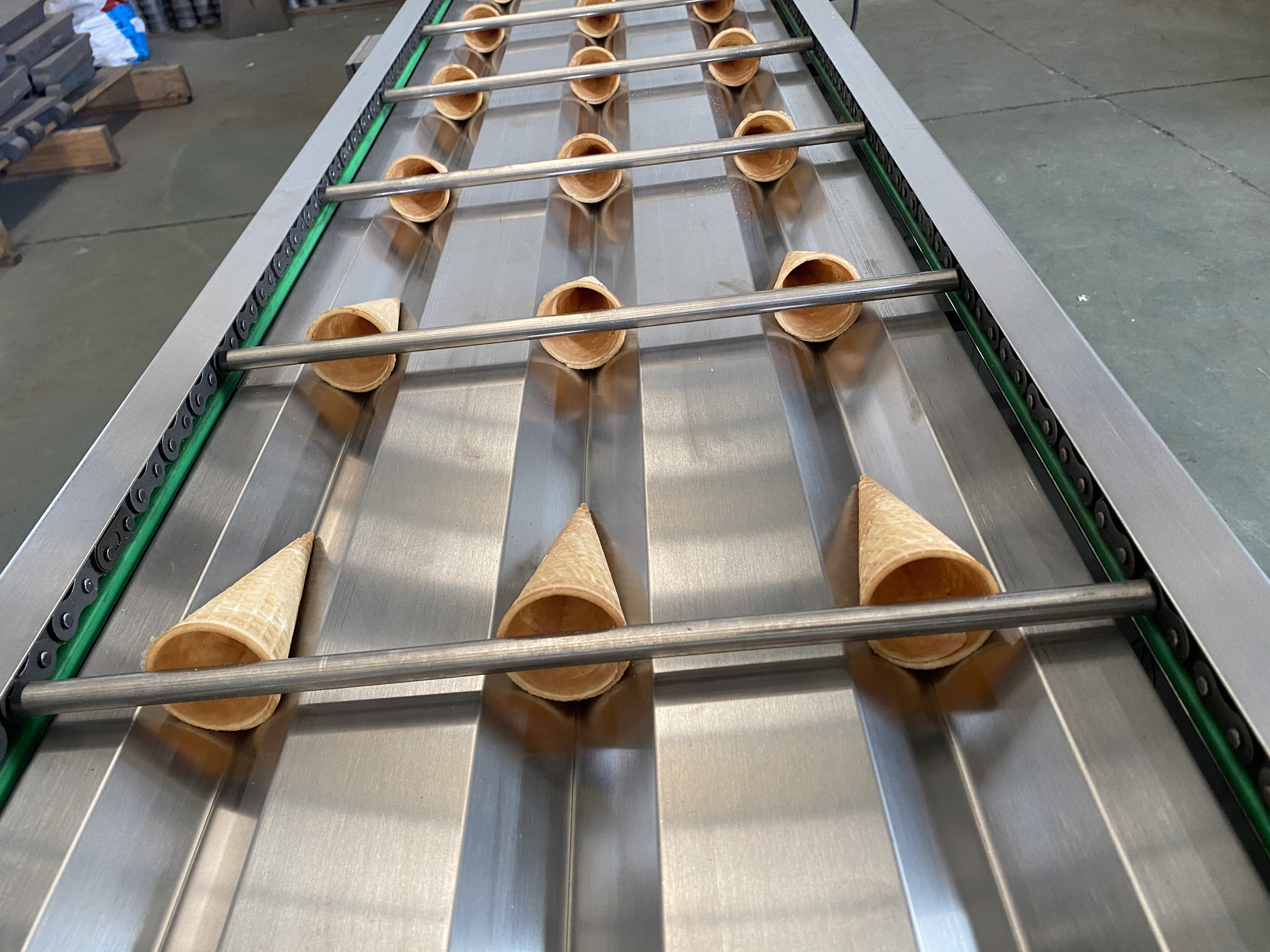 Full Automatic Ice Cream Cone Machine 7kg/H 380V Waffle Production Line