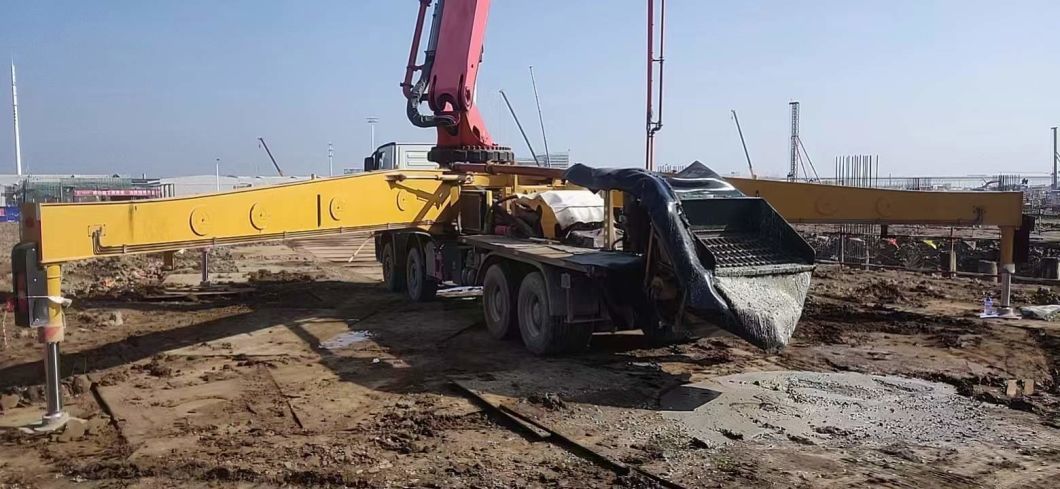 2019 Sy 56m Concrete Pump on Benz Truck Concrete Boom Pump