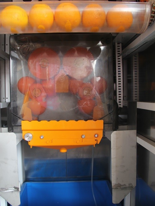 360 Ml Paper Cups Orange Juice Vending Machine Coins And Notes Acceptors