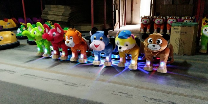 Plastic Material Battery Drift Animal Ride , Coin Operated UFO Bumper Cars