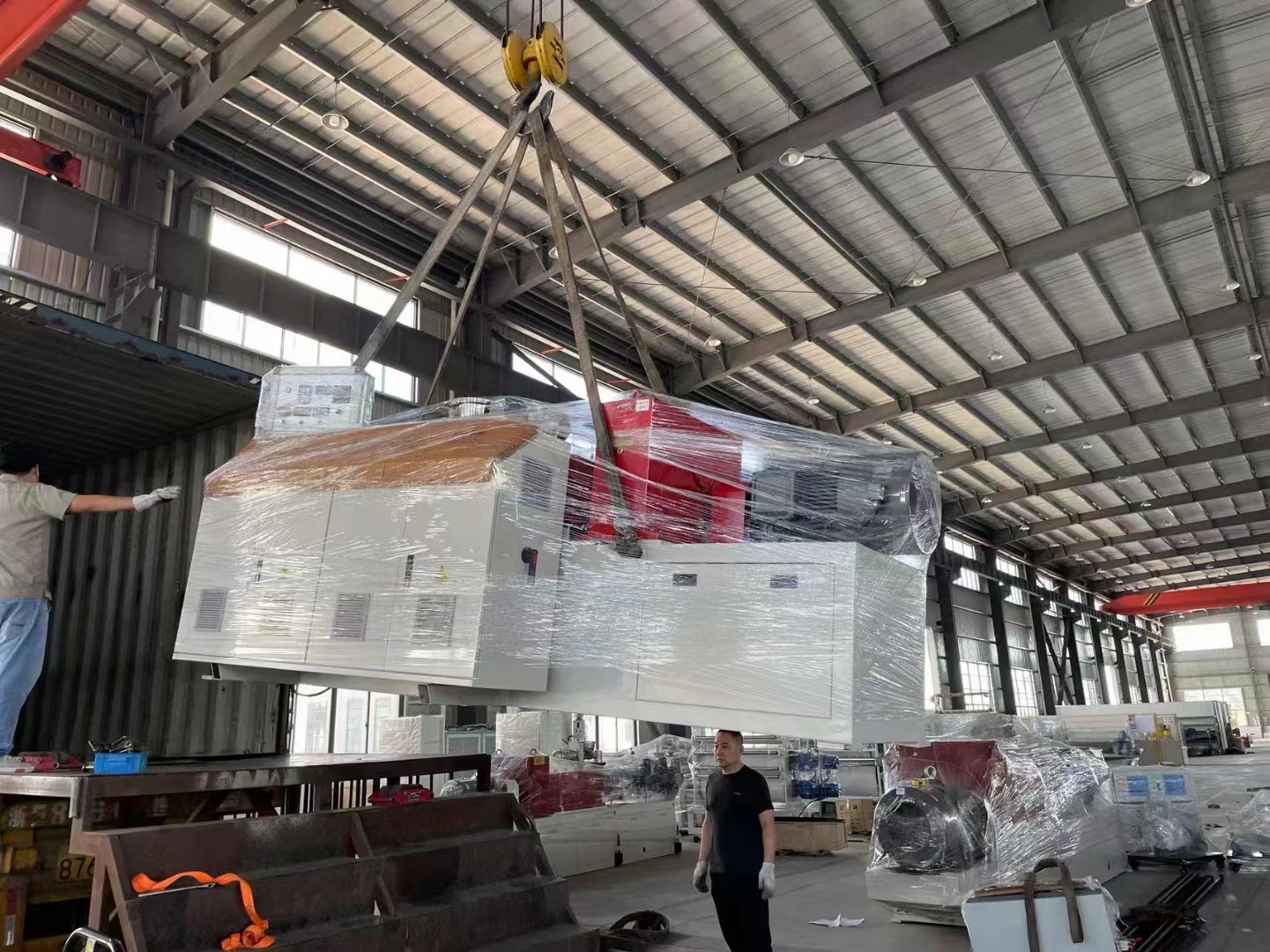 Single-screw 33 1 HDPE Silicon Core Pipe Extrusion Line for Customized Requirements