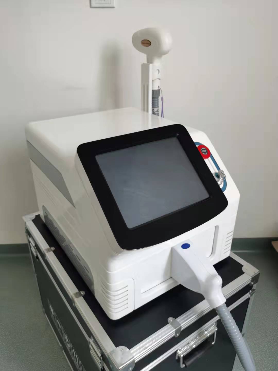 808 Laser Beauty Equipment Diode Painless Fast Hair Removal Machine