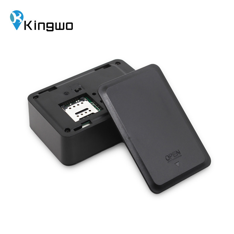 Low Voltage Alarm Car Tracker Long Battery Life IP65 High Gain GPS Enabled Devices
