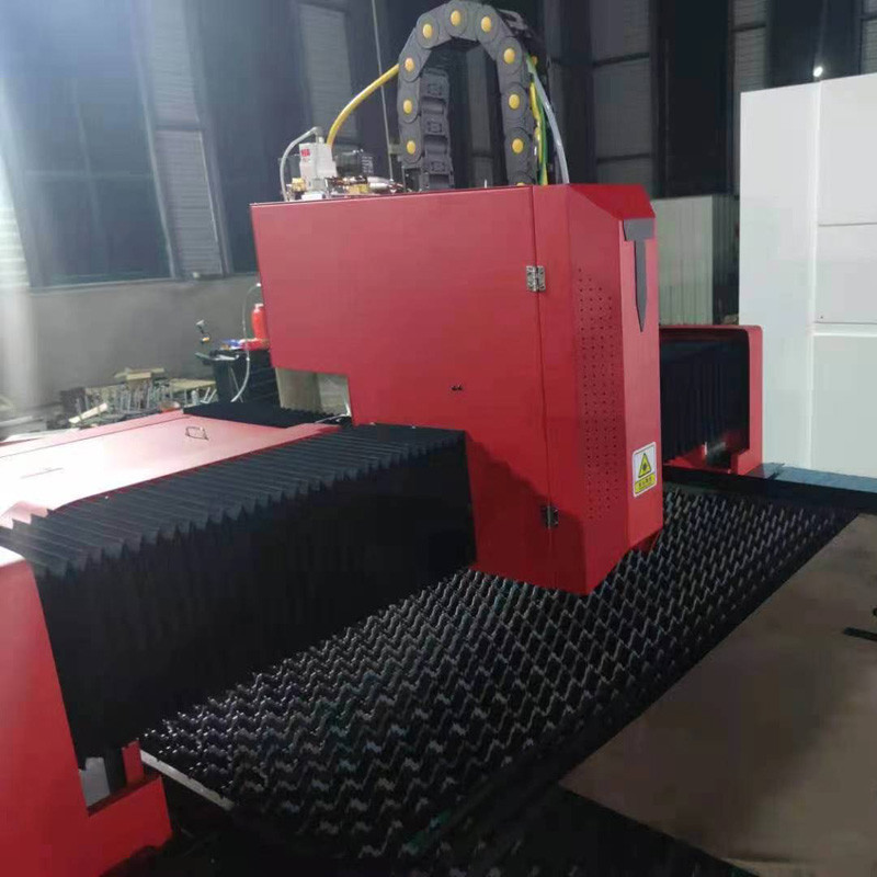 1.5KW 1530 CNC Fiber Laser Cutting Machine 5kHz High Accuracy