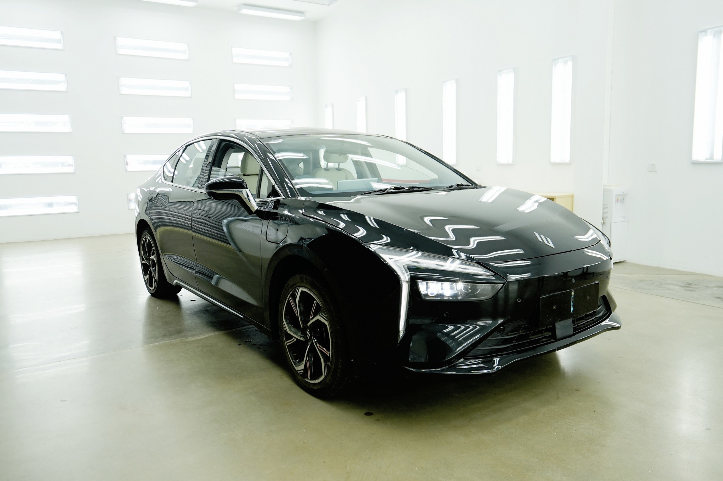 RHD 2024 JMEV Yi GSE Electric Cars With 430km Range 118kw Maximum Power