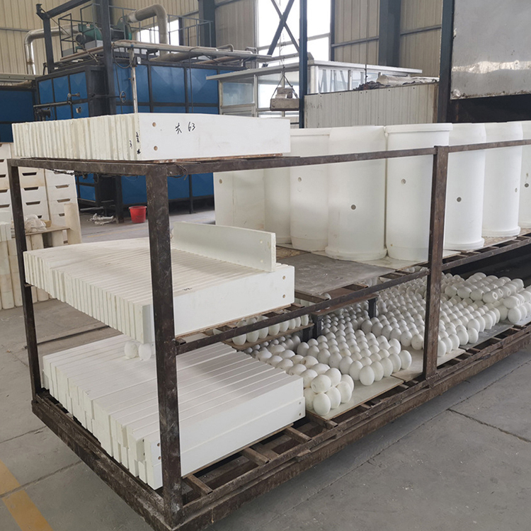 High Al2O3 and SiO2 Content % Quartz Ceramic Pieces for Float Glass Kiln Gate Bricks