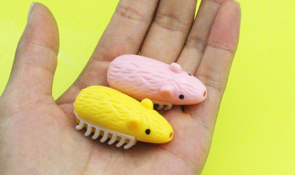 Pink / Yellow ABS +TPU Led Dog Cat Pet Running Pet Toys With LR41 Battery