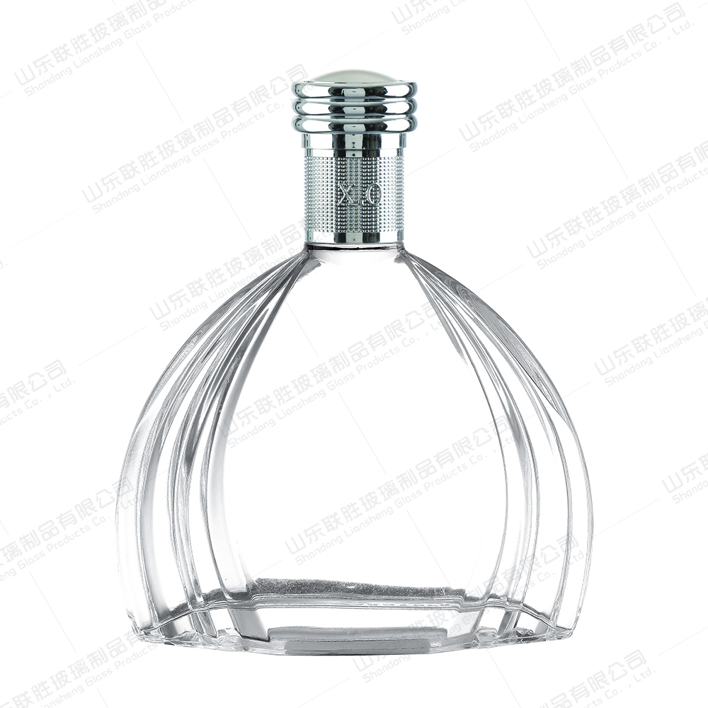 Whiskey XO Empty Liquor Spirit Bottle with 750ml 500ml Capacity and Glass Lid Sealing Type