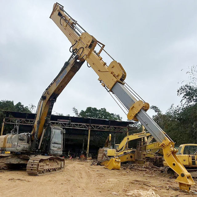 BS900E Excavator Telescopic Arm With Clamshell Bucket Welding Multi-strand Wire Ropes