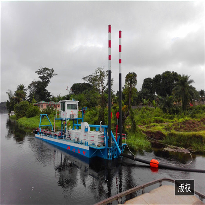 KEDA sand dredger jet suction 14m Digging Depth 800Kw sand gold dredger
