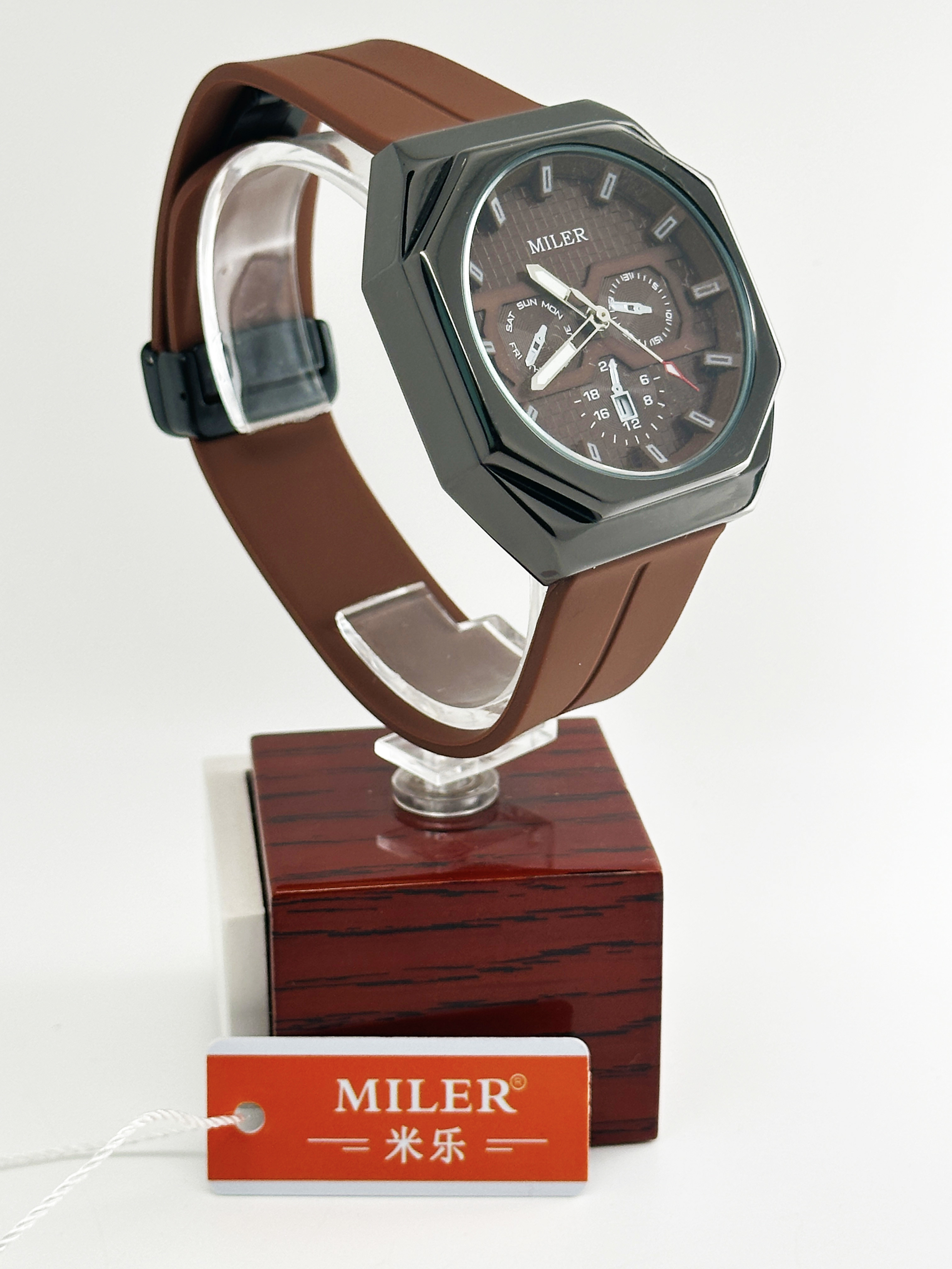 OEM / ODM Sporty Silicone Strap Waterproof Lady and Men Watch Couple Watch