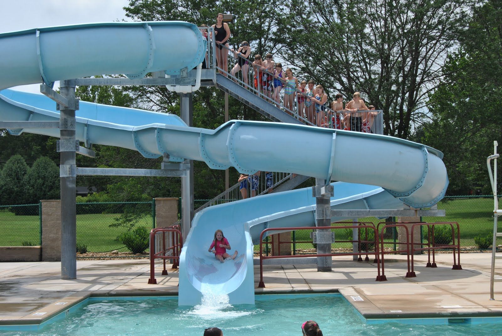 OEM Children Amusement Aquatic Park Equipment Water Pool Kid Slides