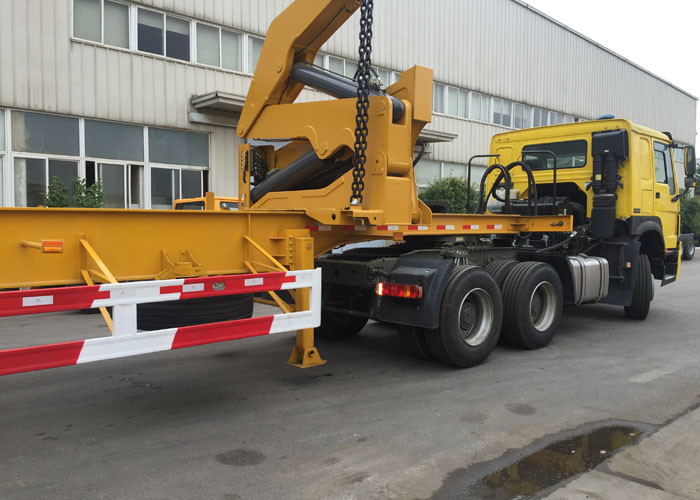 20ft 40ft Truck Mounted Crane Side Loader Sidelifter , Container Self Loading Semi Trailer
