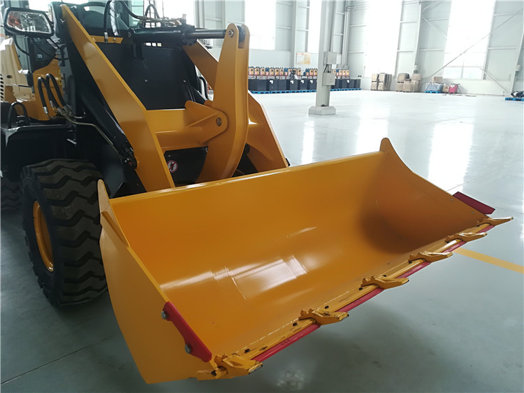 4 Wheels Drive 2 Ton SNSC Wheel Loader ZL928 Heavy Duty Loaders from SNSC for Industrial