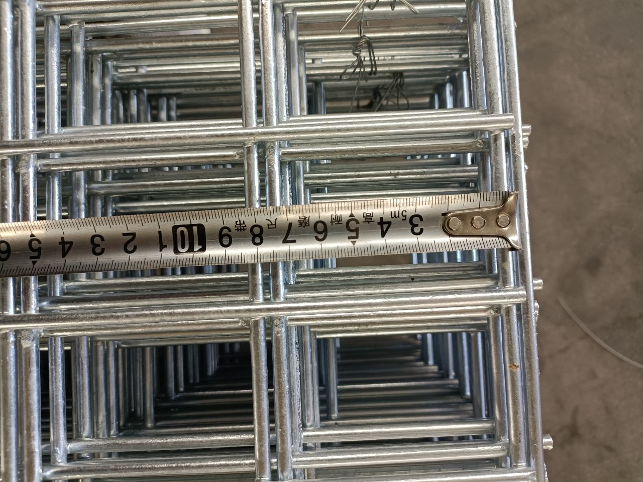 Special Design Widely Used 2x2 Galvanized Cattle Welded Wire Mesh Concrete Rebar Welded Wire Mesh Panel Product