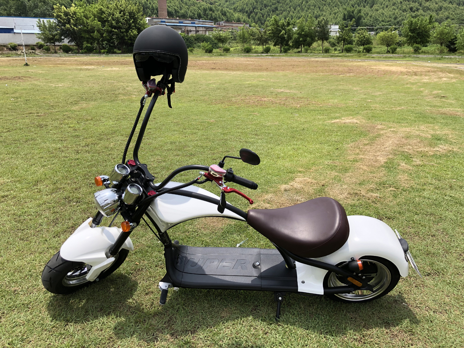 Citycoco 2000W Scooter 60V 1500-2000W Motor Power 40-60km Range Per Charge