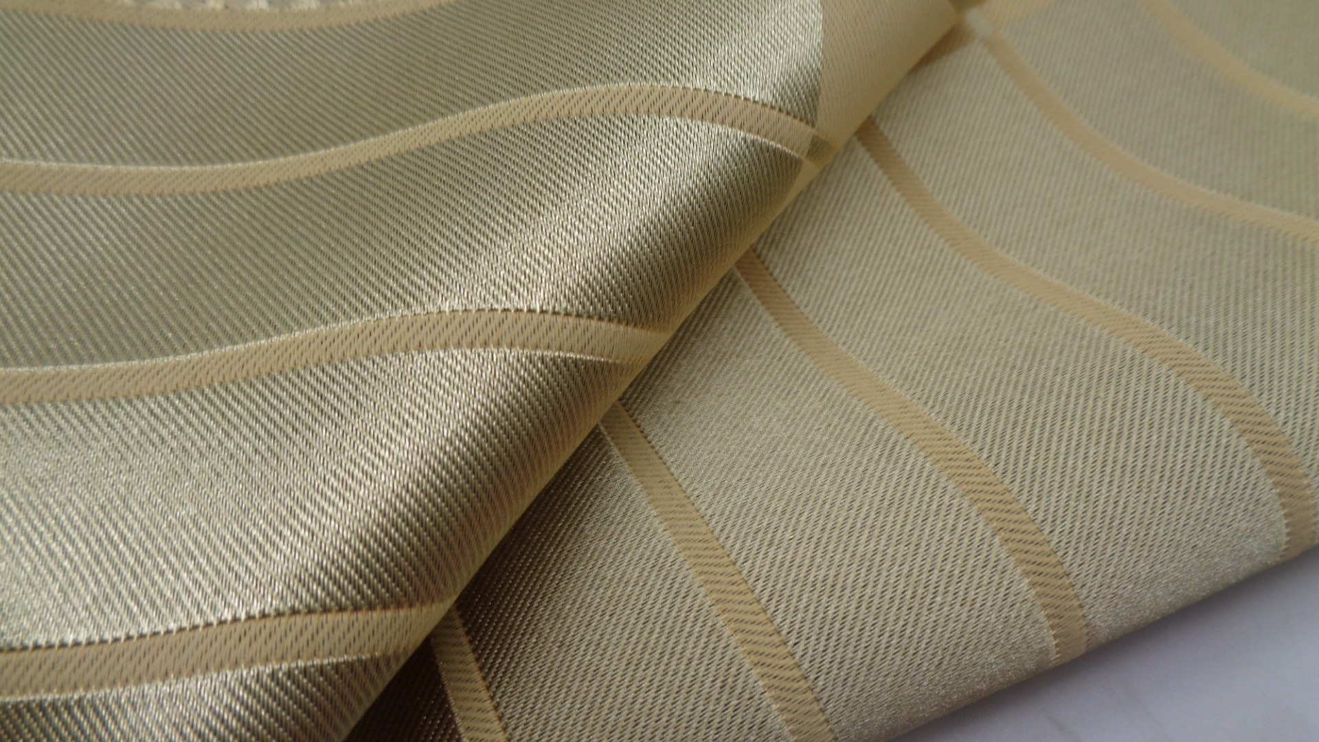 100% Polyester Bonded Fabric 250 Gsm 150 Cm Windproof 2 Layers