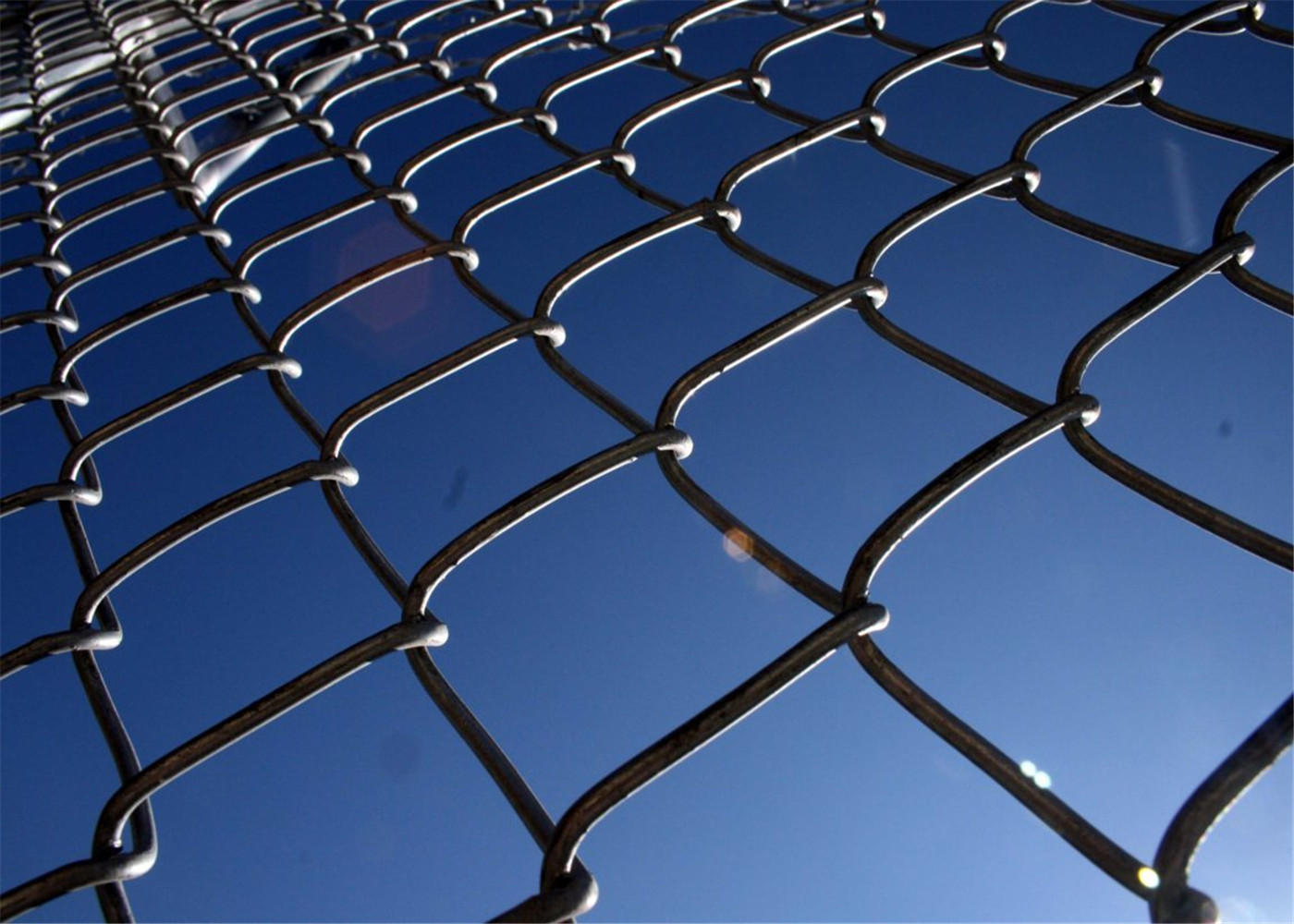 Boundary Wall wire fencing mesh For Leisure Sports Field / School Chain Link Fence