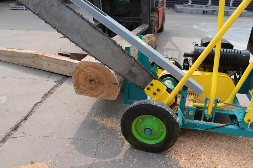 Horizontal 600mm 36 Inch Chainsaw Mill 5.5Kw Log Sawing Machine