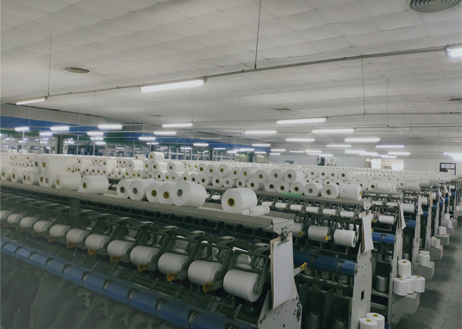Polyester SP Yarn Thick Polyester Thread , 60/2 60/3 Bright Virgin Core Spun Thread