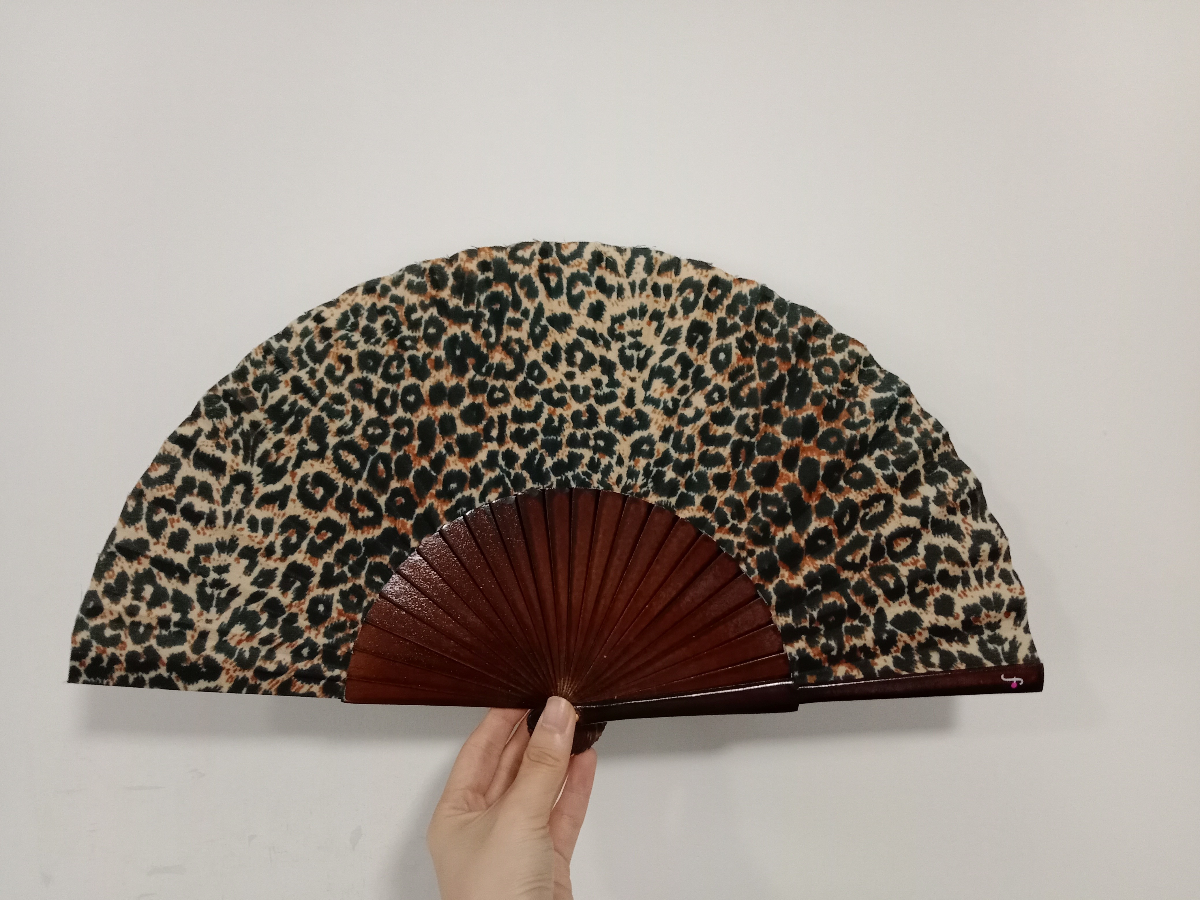 Spanish Personalised Fancy Cloth Custom Cherry Wood Folding Fan