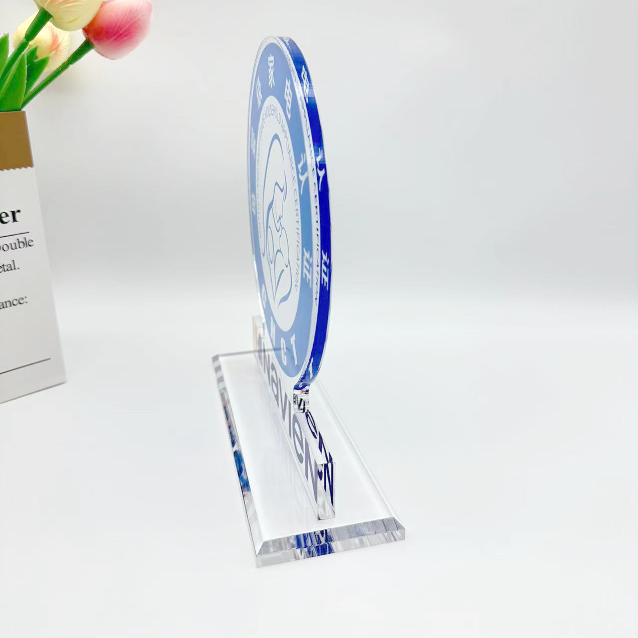 Stylish Clear Cast Acrylic Trophy Awards 8'' H Custom Printing For Celebration Event