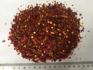 China Hot Spicy Dried Red Bell Pepper Flakes 3x3mm Dried Red Chili Peppers on sale