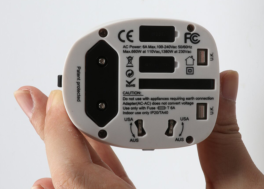 Universal Travel Power Adapter Dual USB Port 2500mA DC 5V Charger For Ipad