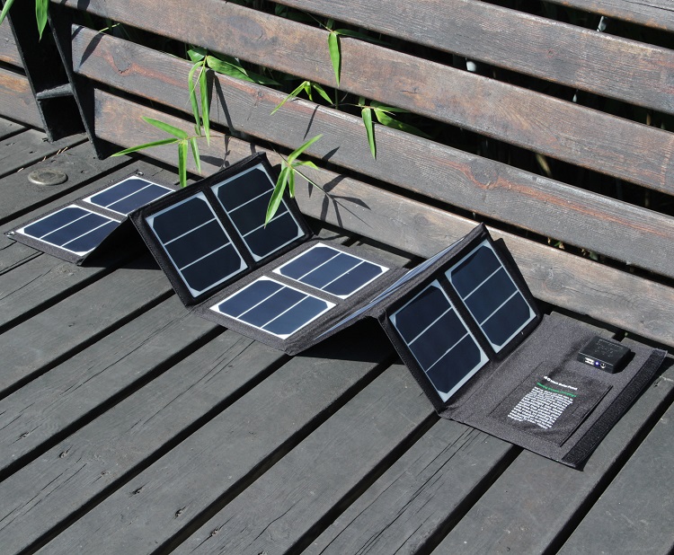 Suitcase Solar Panel Kit 40W 50W 60W Outdoor Camping Waterproof Folding Solar Panel Bag
