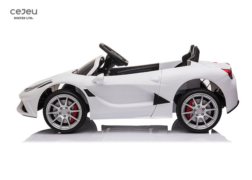 Children'S Electric Toy Car Four Wheeled 2.4Ghz Remote Control
